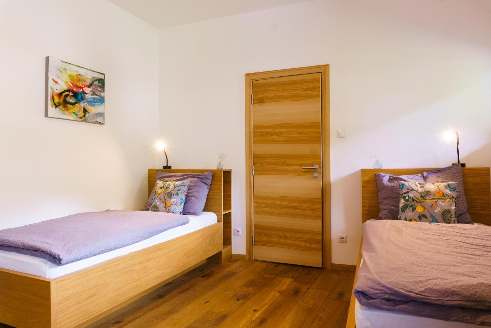 Ora / Auer Julias Guesthouse מראה חיצוני תמונה
